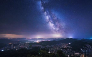 飘风不终朝骤雨不终日这句话究竟是什么意思呢？