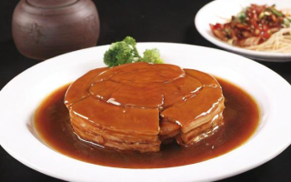 河南中餐的特色菜品有哪些？