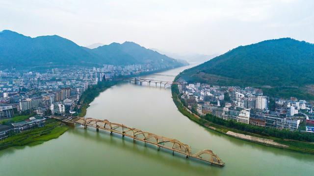 汨罗铜的价格走势受哪些因素影响？-第2张图片-ECN交易平台排行榜
