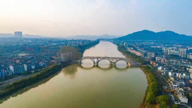 汨罗铜的价格走势受哪些因素影响？-第3张图片-ECN交易平台排行榜