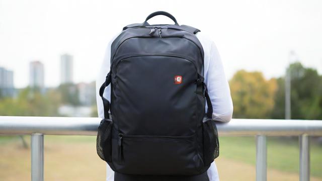 护栏背包,创新设计还是安全隐患?-第1张图片-ECN交易平台排行榜 护栏背包,创新设计还是安全隐患?-第1张图片-ECN交易平台排行榜